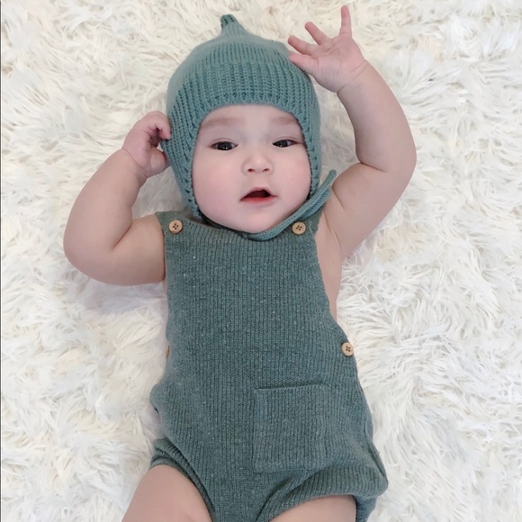 Knit romper set with hat - Picture 6 of 8